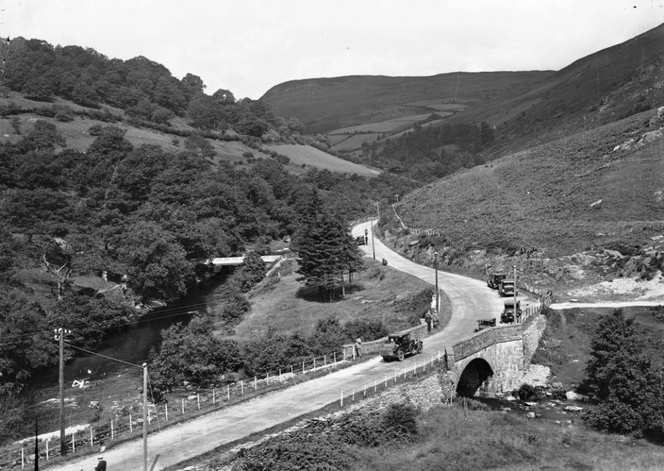 View of the Rhayader area near Manteg bridge (1293579)