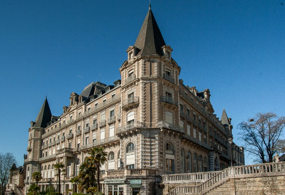 Béarn architecture history