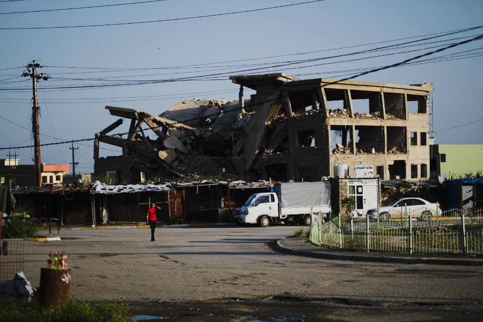 Views in April 2019 around the city center of Shingal 13