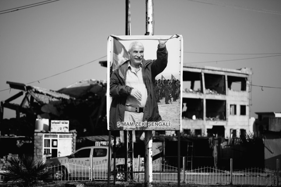 Views in April 2019 around the city center of Shingal 02