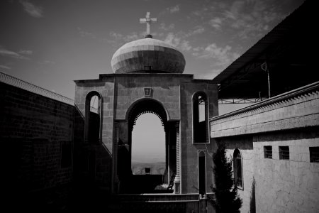 Views at around the Syriac Orthodox Monastery of Saint Matthew 17