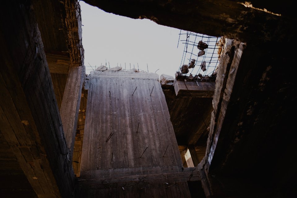 Views in April 2019 around the city center of Shingal 37