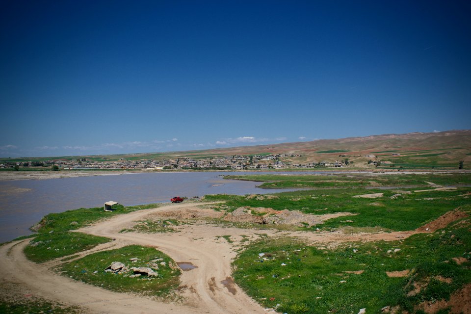 Views around Chammah Bridge near Darashakran 01