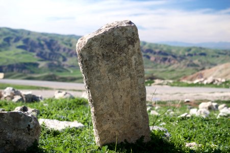 Views around Dween Castle, the cemetery and Ottoman-era fort at Dween village 03