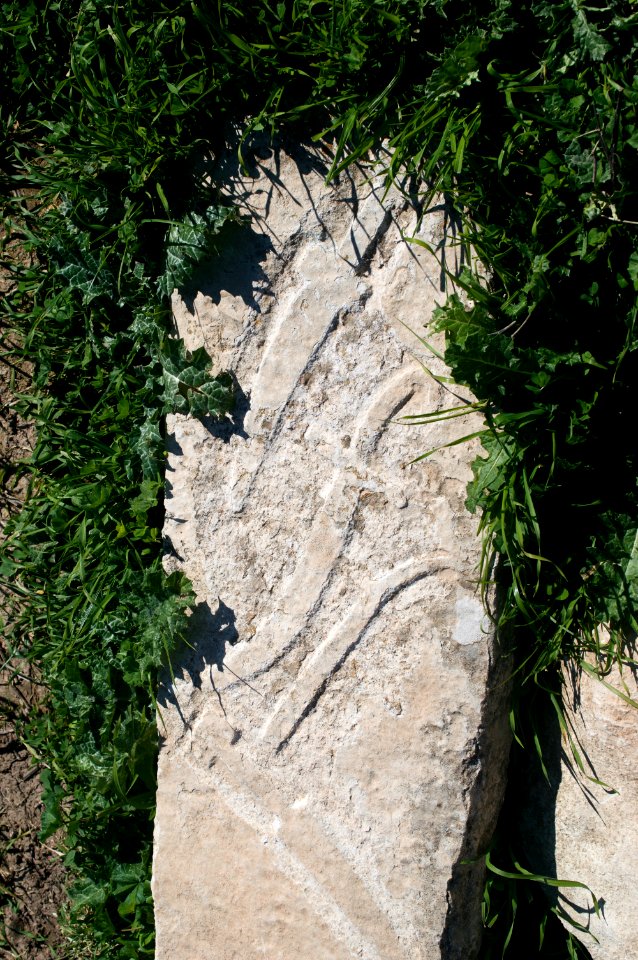 Views around Dween Castle, the cemetery and Ottoman-era fort at Dween village 10