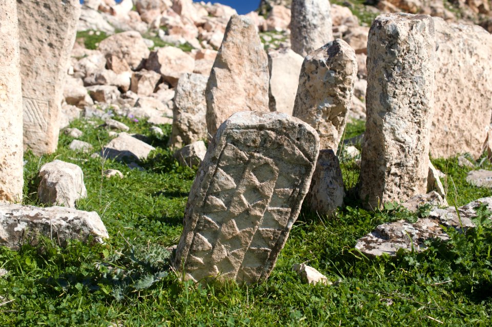 Views around Dween Castle, the cemetery and Ottoman-era fort at Dween village 05