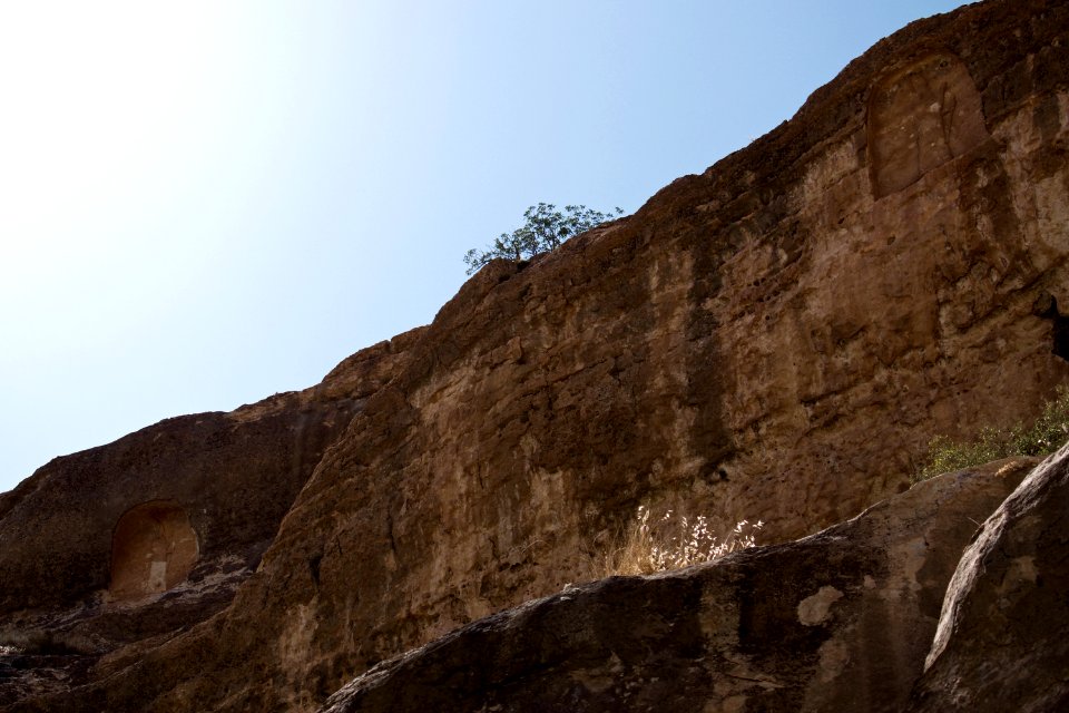 Views around Khenis archaeological site related to Assyrian king Sennacherib's aqueduct system 08