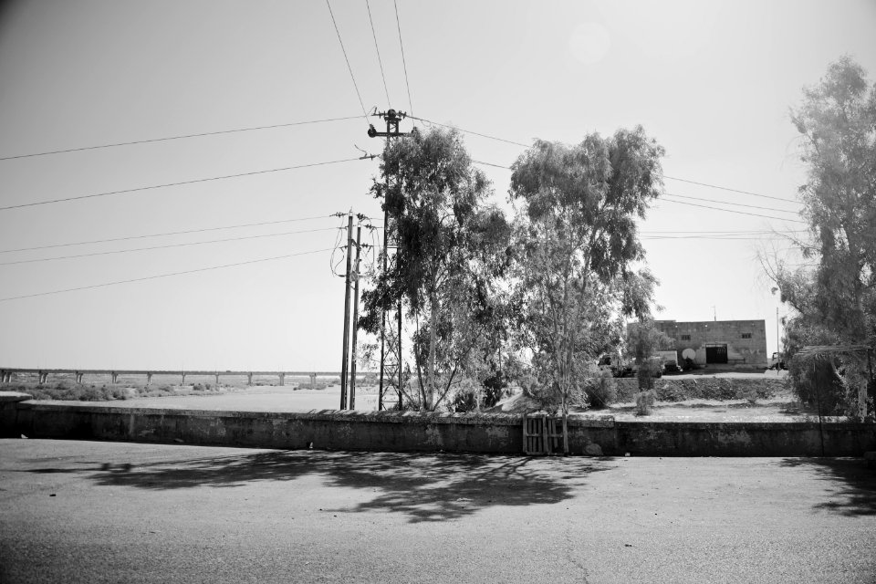 Views around the Khabat Bridge in Erbil Governorate 14