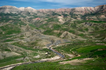 Views around the river, mountains, cemetery, and Ottoman-era fort at Dween 42