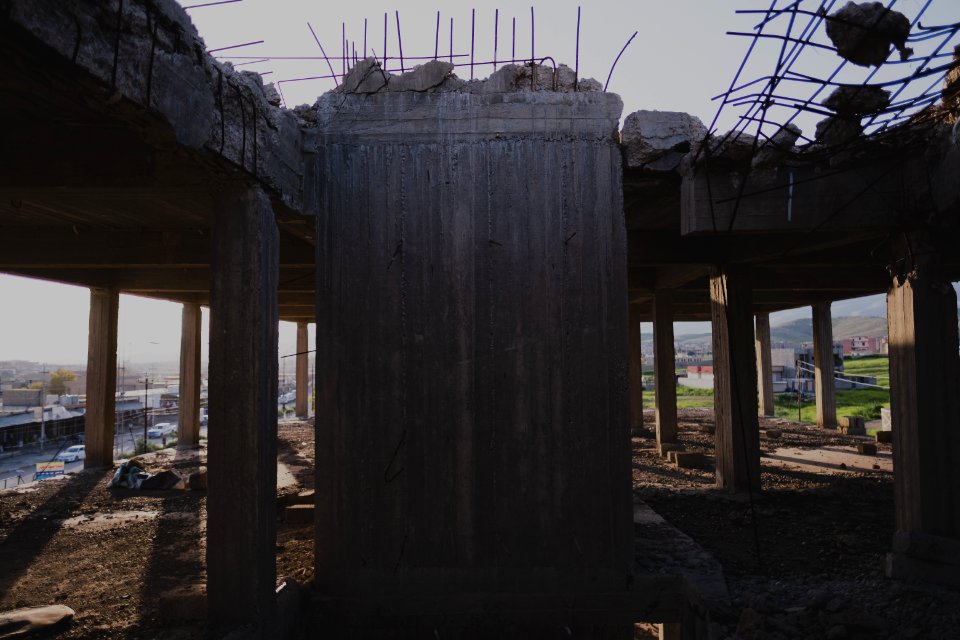 Views in April 2019 around the city center of Shingal 43