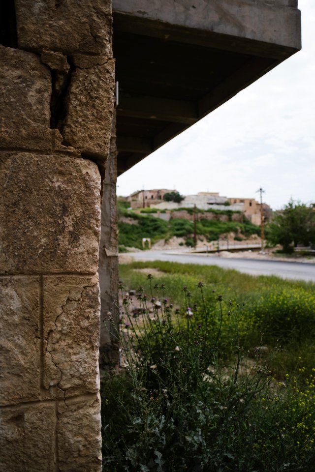 Views in April of 2019 around the historic "Roman Gate" in the ruins in the old city of Shingal 08