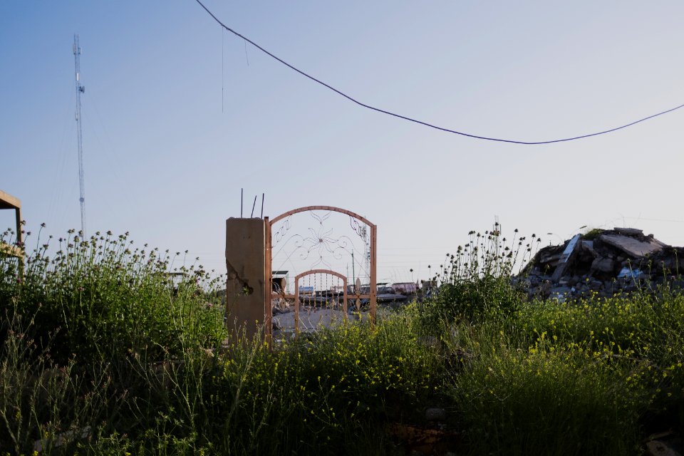 Views in April of 2019 around the city center of Shingal 09