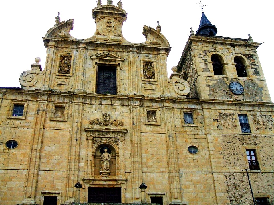 Villafranca del Bierzo - Iglesia de San Nicolas el Real (ex Colegio Jesuitas)