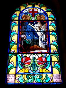 Villerest (Loire, Fr), vitrail dans l'église