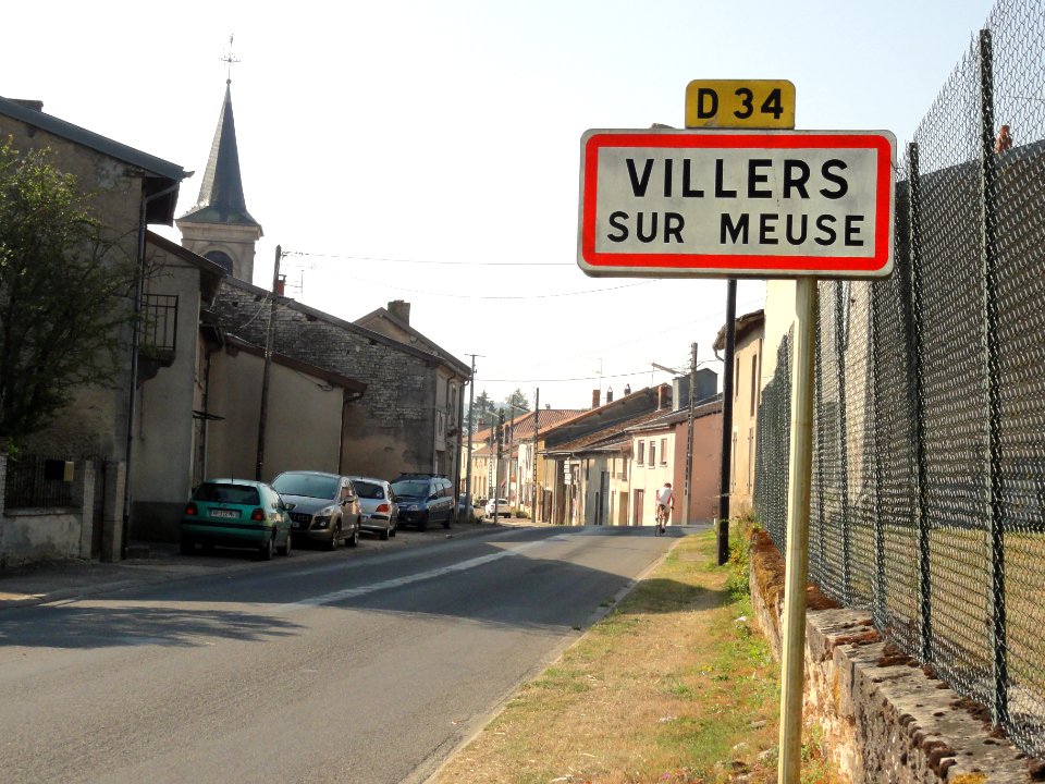 Villers-sur-Meuse (Meuse) city limit sign