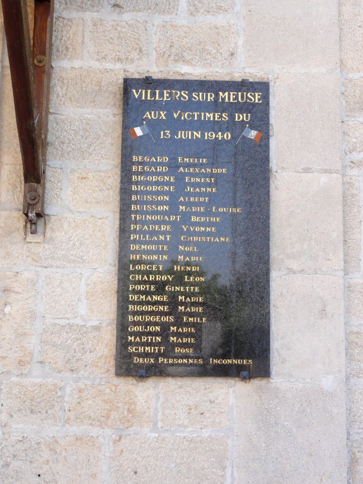 Villers-sur-Meuse (Meuse) mairie, plaque mémorial 13 juin 1940