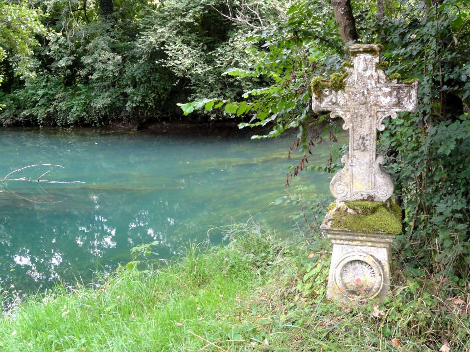 Ville-sur-Saulx (Meuse) croix de chemin B