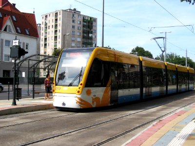Villamos a Csemete utcánál