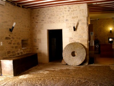 Villanañe - Torre-Palacio de los Varona, interior 07