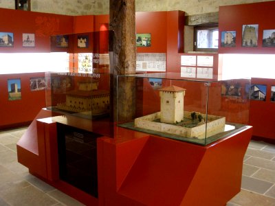 Villanañe - Torre-Palacio de los Varona, interior 06