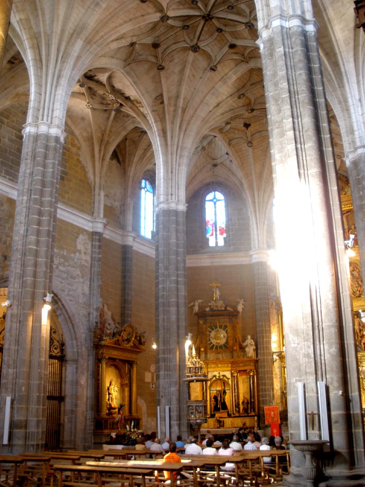 Villacastín - Iglesia de San Sebastián, interior 21