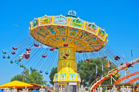 Entertainment fun year market