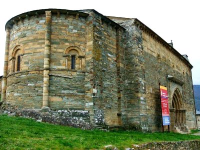 Villafranca del Bierzo - Iglesia de Santiago 3