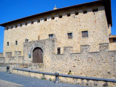 Villanañe - Torre-Palacio de los Varona 01