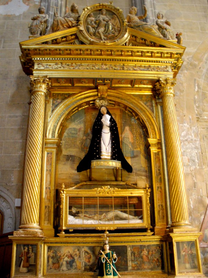 Villacastín - Iglesia de San Sebastián, interior 02