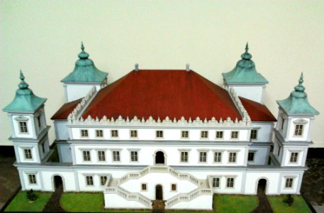 Villa Regia 02