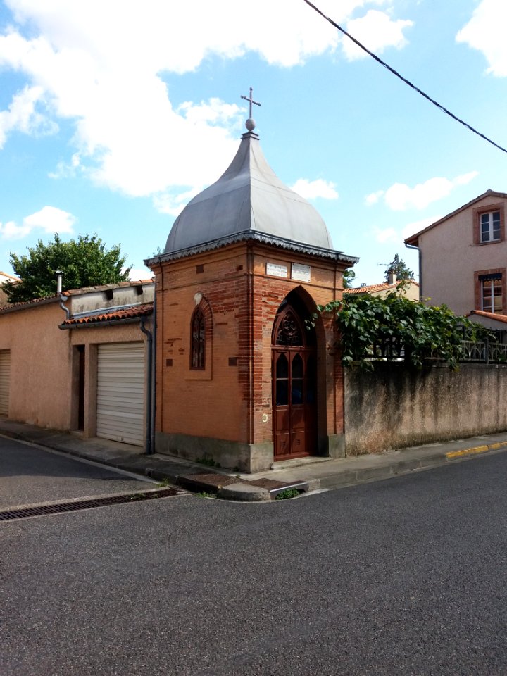 Villefranche-de-Lauragais - Chapelle à Sainte Germaine 2