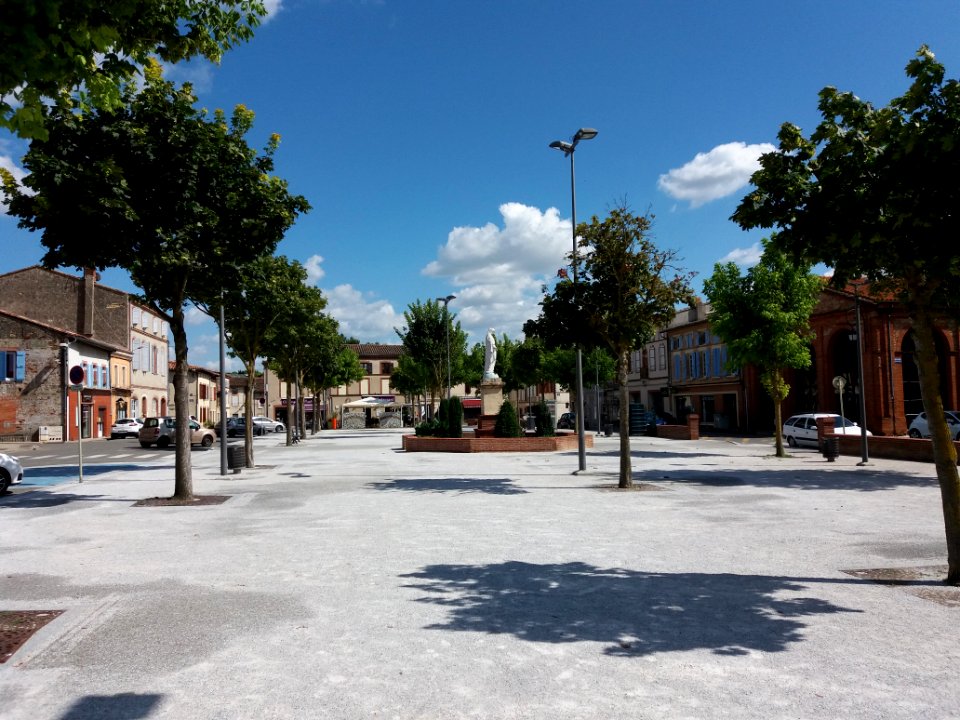 Villefranche-de-Lauragais - Place Gambetta