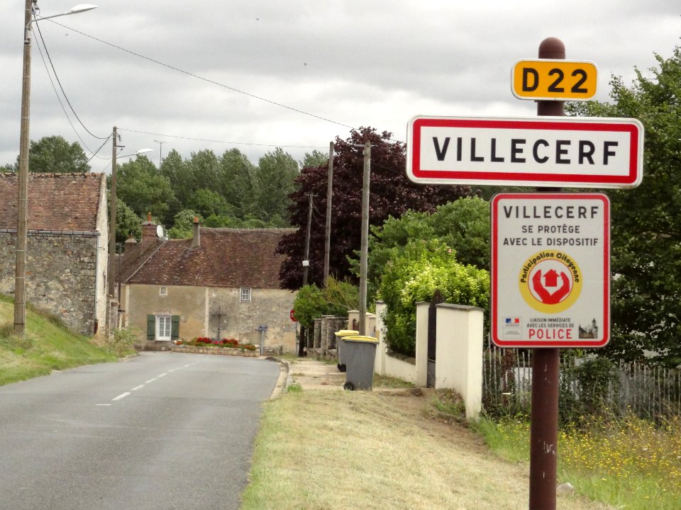 Villecerf (Seine-et-Marne) city limit sign