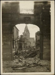 Ville Dommange south of Reims the Church july 1918., Bestanddeelnr 158-1773