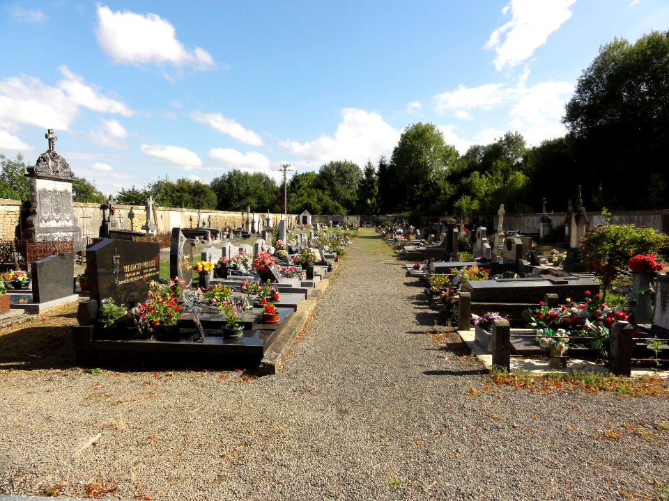 Ville-au-Montois (Meurthe-et-M.) cimetière