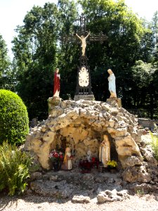 Ville-Houdlémont (Meurthe-et-M.) calvaire au cimetière