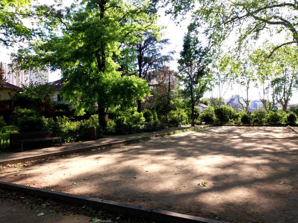 Villeurbanne - Parc de la Commune de Paris, terrain de boules