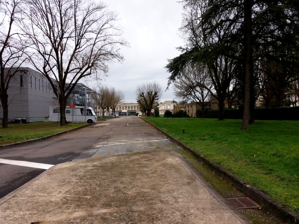 Villeurbanne - Rue de l'Émetteur - Vers l'est depuis la rue de l'Industrie