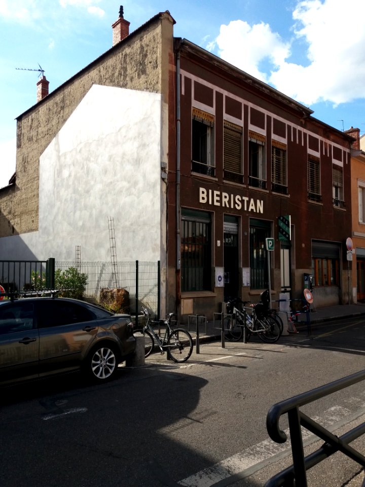 Villeurbanne - Rue Paul Lafargue - Bieristan côté sud