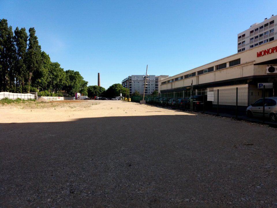 Villeurbanne - Rue Léon Chomel, ZAC Gratte Ciel Nord, depuis le cours Émile Zola (2)