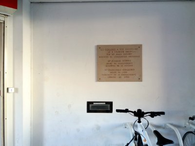 Villeurbanne - Promenade du Lys Orangé - Plaque d'inauguration du collège du Tonkin
