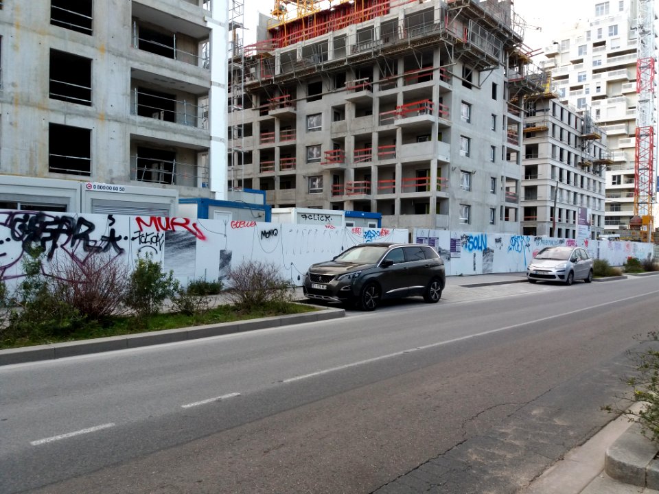 Villeurbanne - Rue de la Poudrette, nouveaux immeubles vers le numéro 28