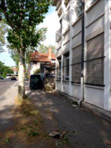 Villeurbanne - Rue Alfred de Musset, L'Autre Soie, mur et maisons attenantes (côté rue de la Poudrette) photo