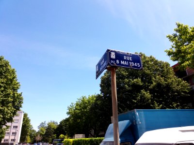Villeurbanne - Rue du 8 mai 1945, plaque