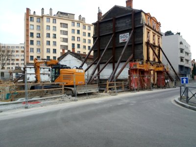Villeurbanne - Rue Georges Courteline - Chantier au numéro 18