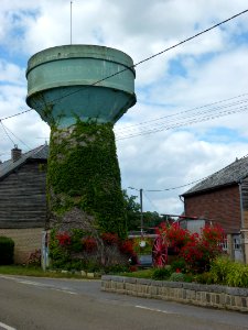 Villers-le-Tourneur (Ardennes) château d'eau