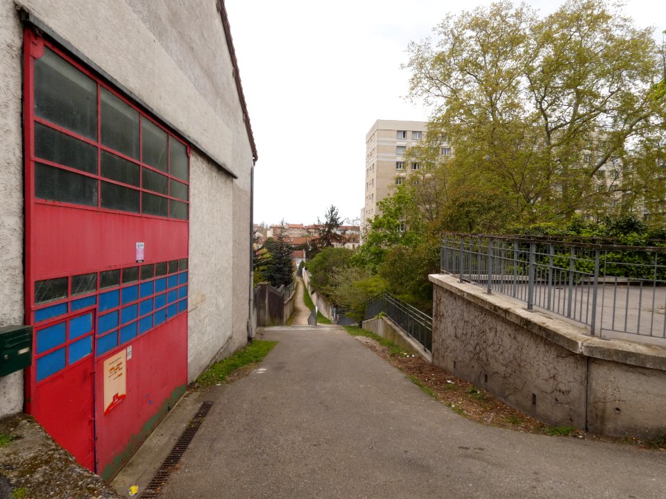 Villeurbanne - Rue Pierre Baratin - Chemin descendant à l'impasse Chevreul