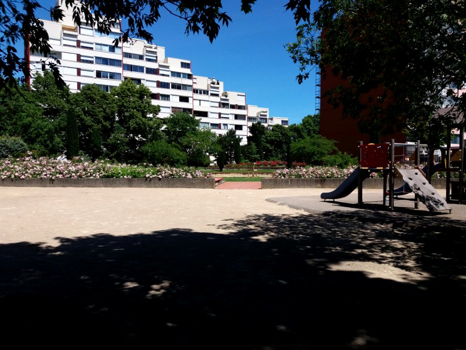 Villeurbanne - Jardin de l'Embellie, vue d'ensemble