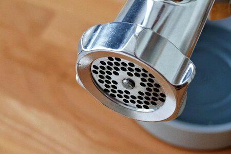 Kitchen utensil food processor metallic