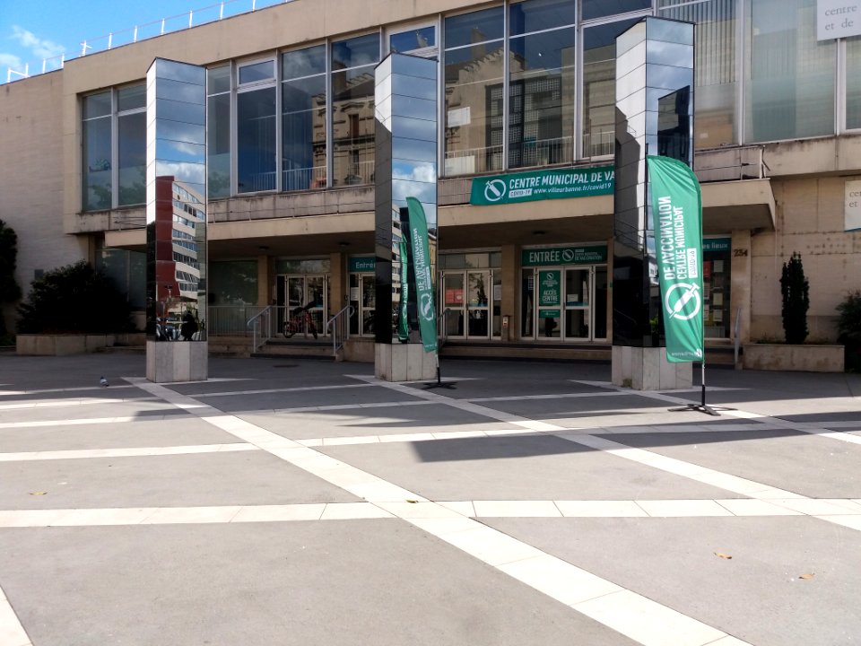 Villeurbanne - Centre culturel de la vie associative - Accueil temporaire pour la vaccination contre la Covid-19
